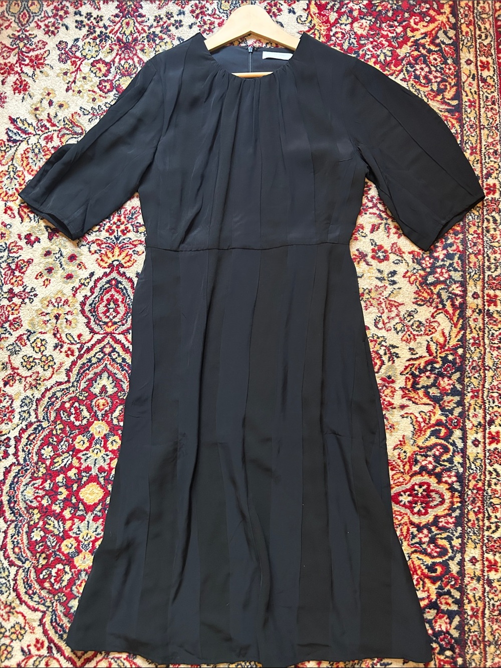 Black Women's Pleated Midi Dress